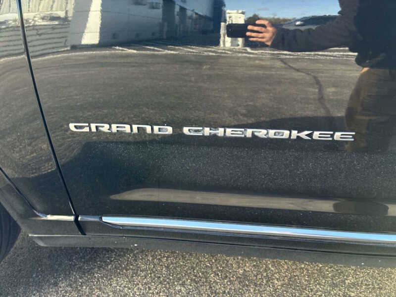 2023 Jeep Grand Cherokee Summit Reserve