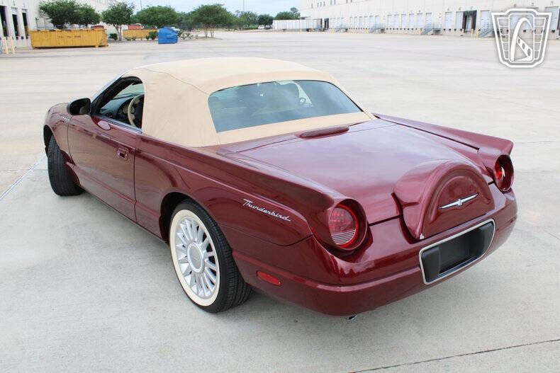 2004 Ford Thunderbird Deluxe