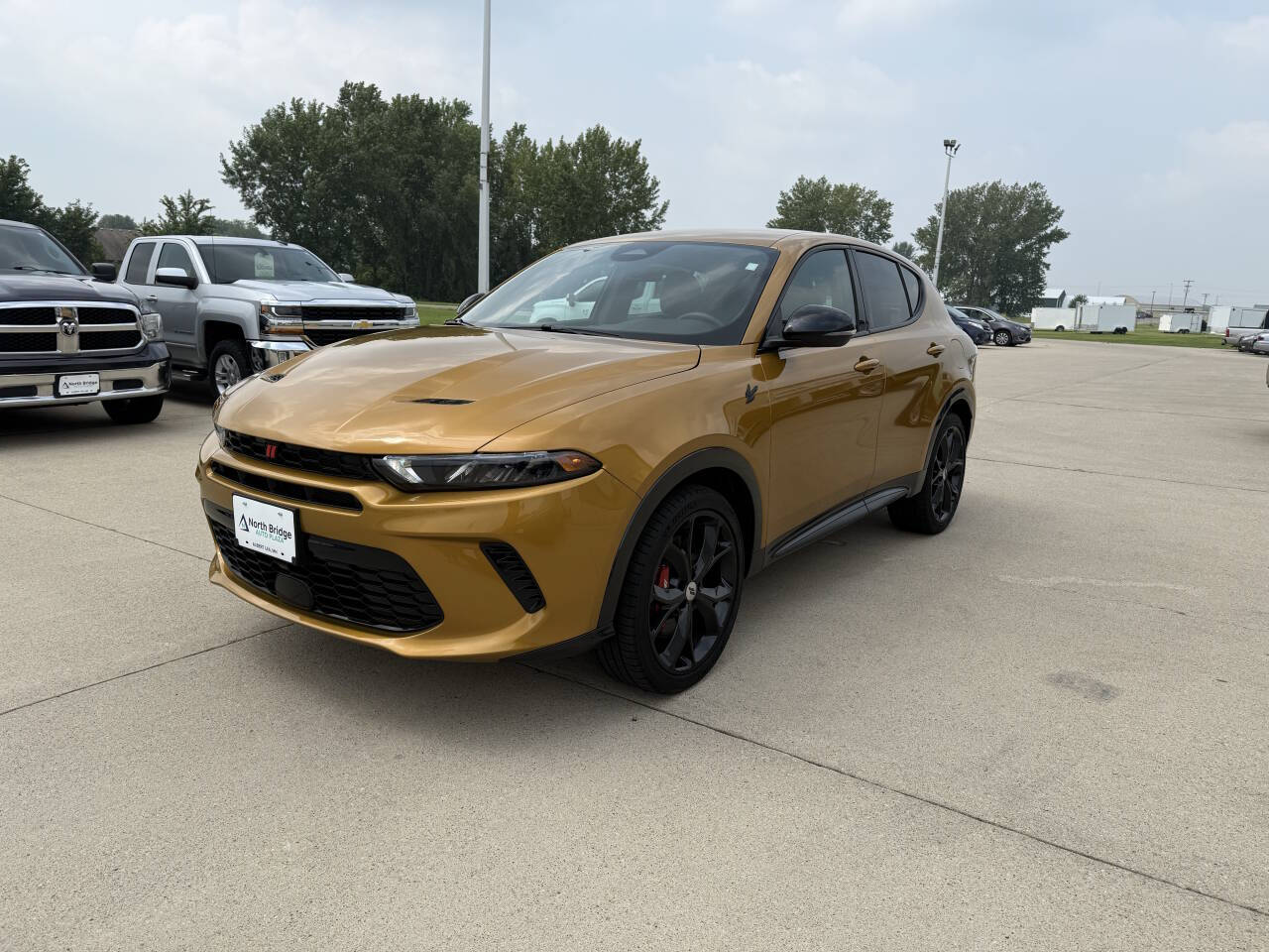 2024 Dodge Hornet R/T photo 2