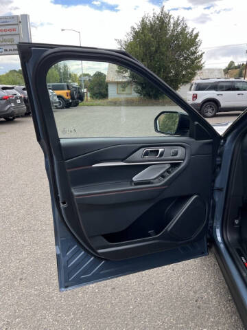 2025 Ford Explorer ST