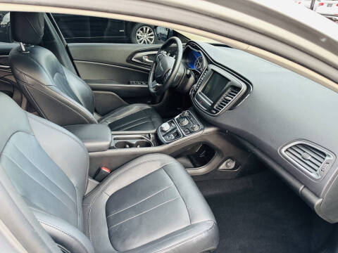 2015 Chrysler 200 C