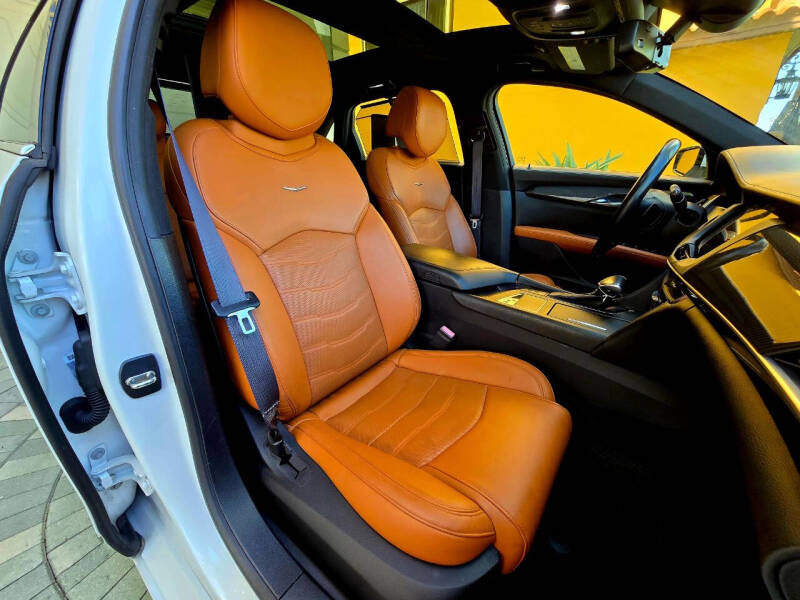 2017 Cadillac CT6 Plug-In Hybrid 2.0T