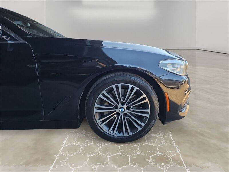 2018 BMW 5 Series 530i