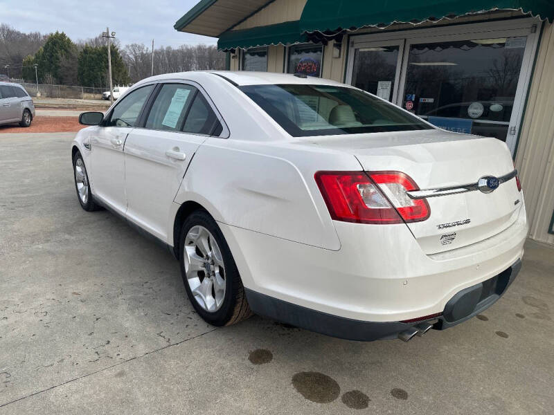 2011 Ford Taurus SEL