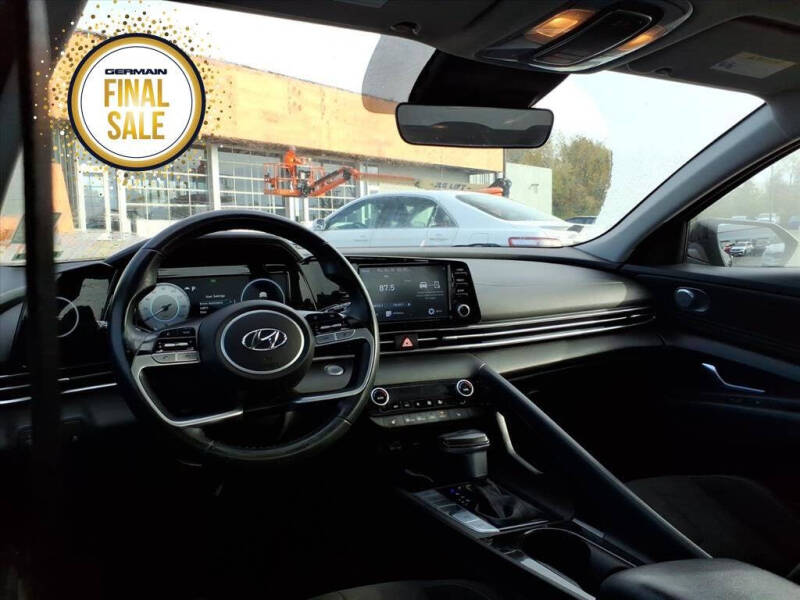 2022 Hyundai Elantra