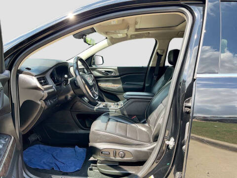 2022 GMC Acadia Denali