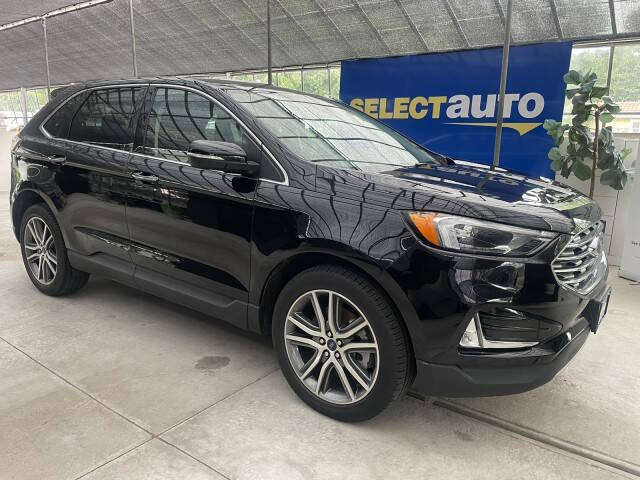 2022 Ford Edge Titanium