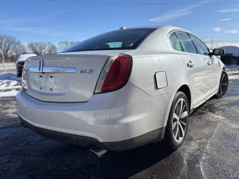 2010 Lincoln MKS