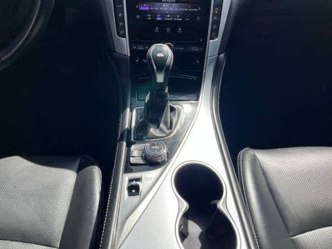 2022 Infiniti Q50 Luxe