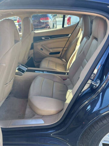 2011 Porsche Panamera