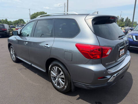 2020 Nissan Pathfinder S