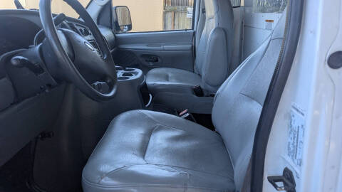 2004 Ford E-Series