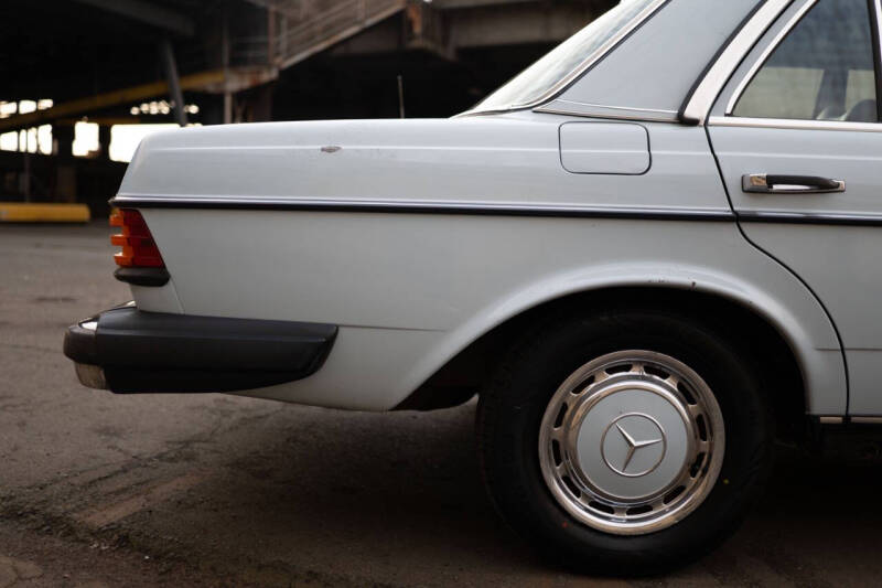 1978 Mercedes-Benz 240-Class