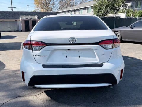 2020 Toyota Corolla LE