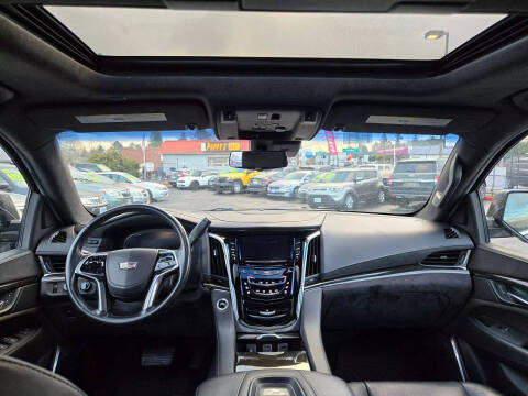 2017 Cadillac Escalade ESV Platinum