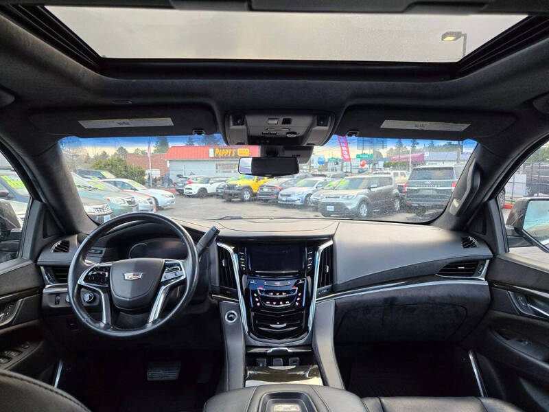 2017 Cadillac Escalade ESV Platinum