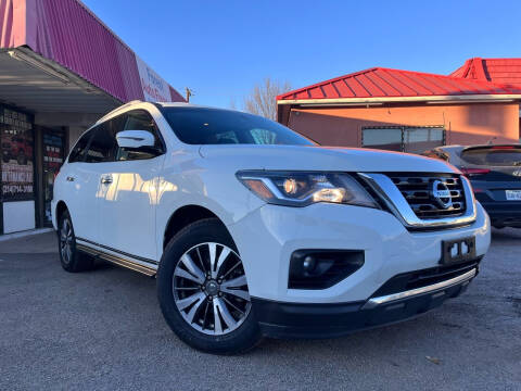 2017 Nissan Pathfinder for sale at Forest Auto Finance LLC in Garland TX