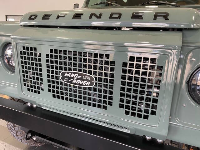 1999 Land Rover Defender 17