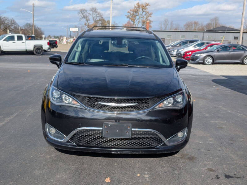 2017 Chrysler Pacifica Touring-L Plus