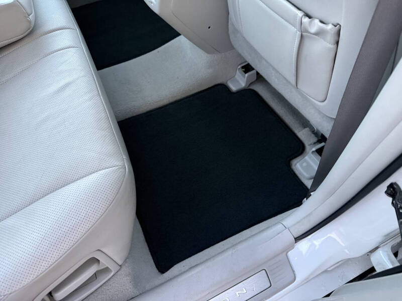 2011 Toyota Avalon Limited