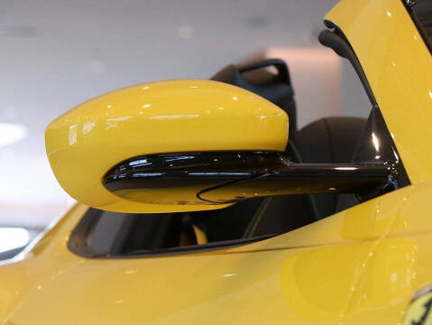 2021 Ferrari 812 GTS