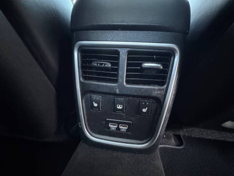 2015 Chrysler 300 C Platinum