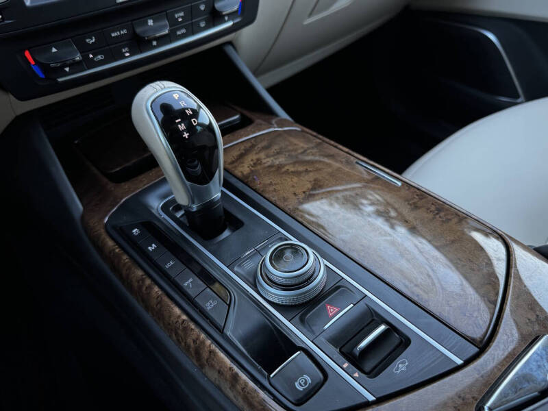 2017 Maserati Levante