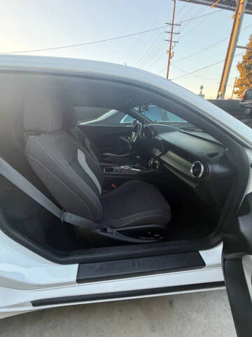 2018 Chevrolet Camaro LS