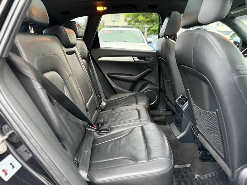 2011 Audi Q5 3.2 quattro Premium Plus