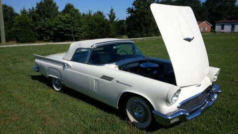 1957 Ford Thunderbird