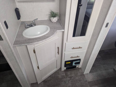 2022 Forest River R-Pod 202 / 25ft