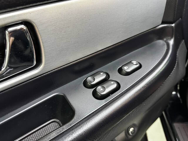 2005 Ford Thunderbird Deluxe
