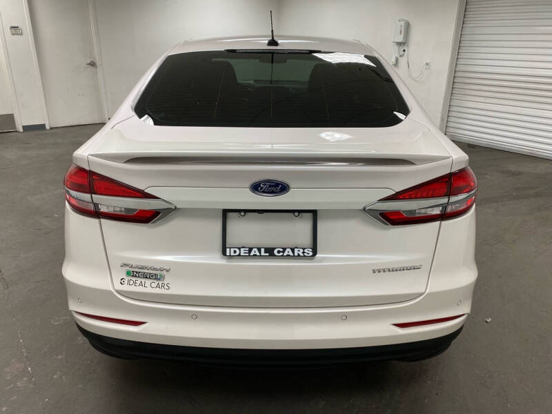 2019 Ford Fusion Energi Titanium
