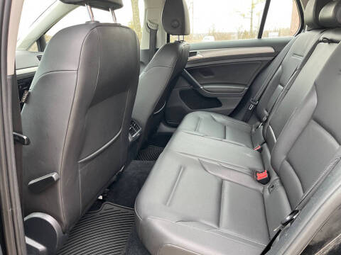 2015 Volkswagen Golf TSI S