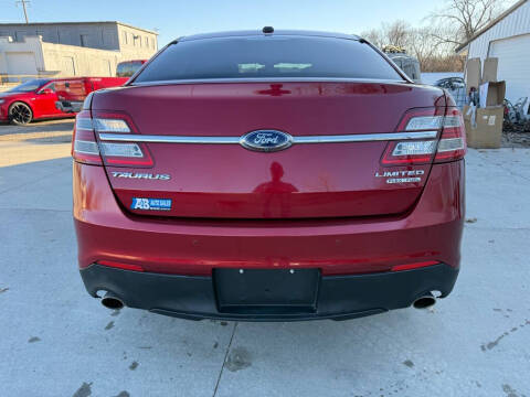 2015 Ford Taurus Limited
