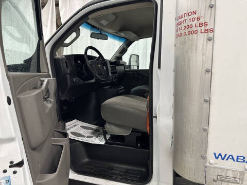 2022 Chevrolet Express 3500