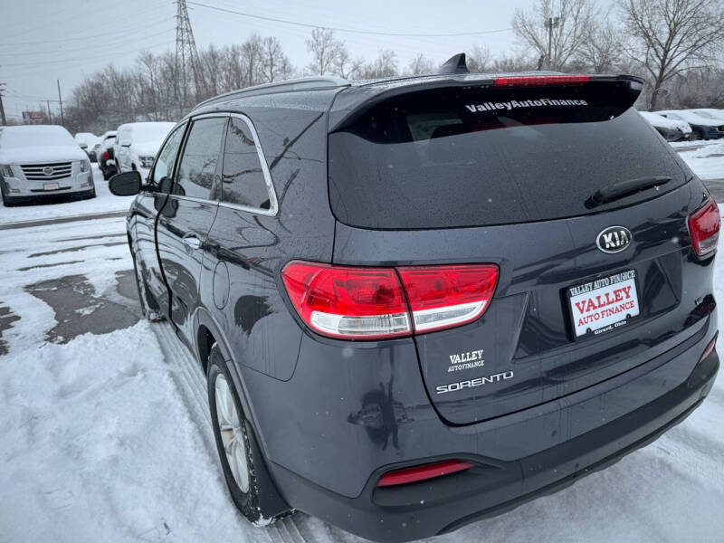 2016 Kia Sorento LX photo 5