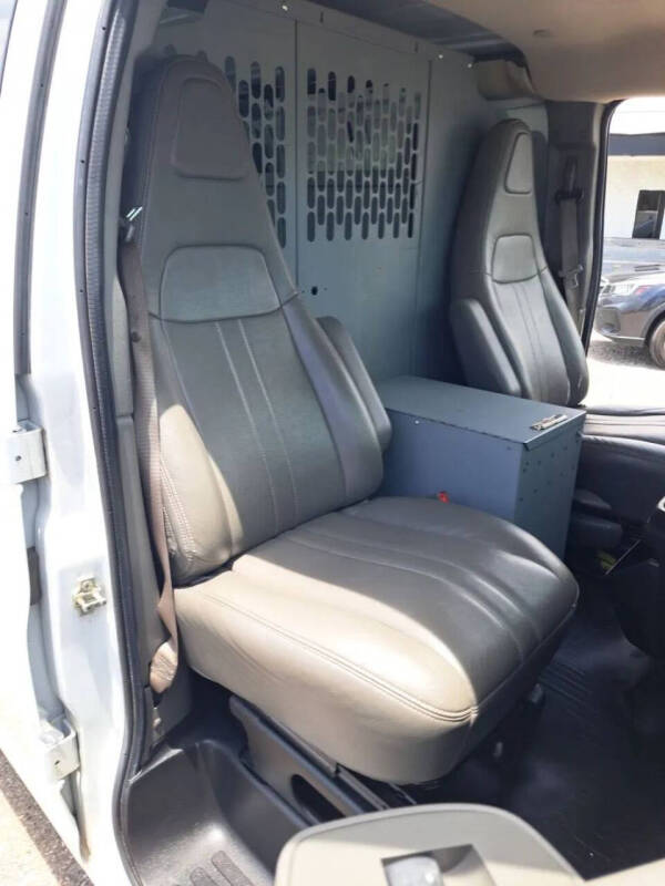 2017 Chevrolet Express 2500