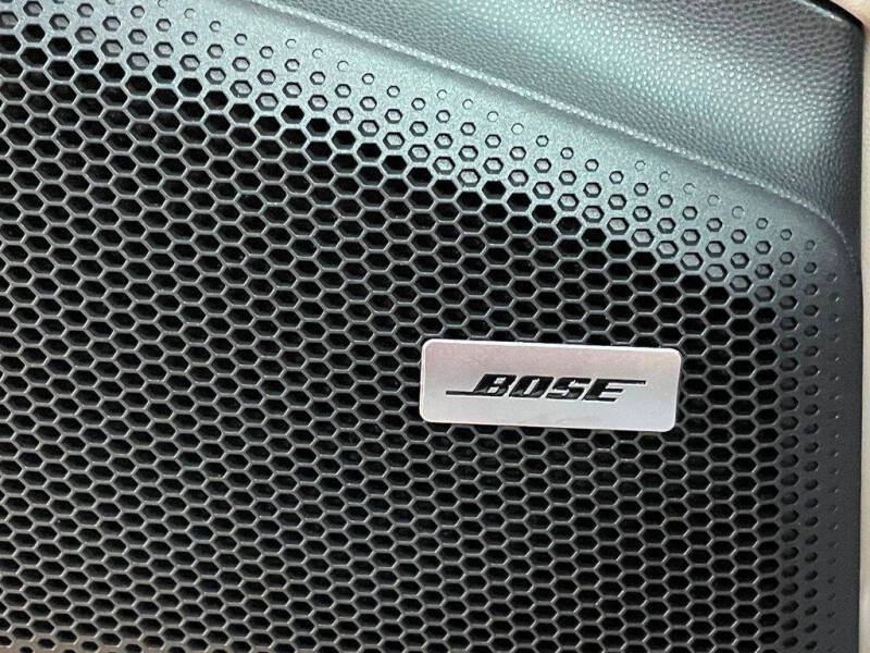 2025 Porsche Macan 4 Electric