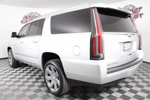 2020 Cadillac Escalade ESV Luxury