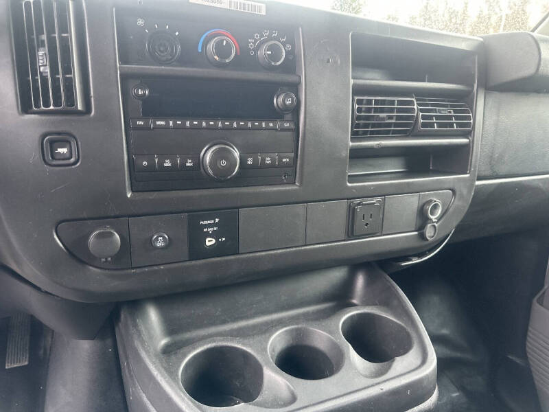 2017 Chevrolet Express 2500
