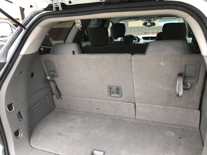 2017 Chevrolet Traverse LS