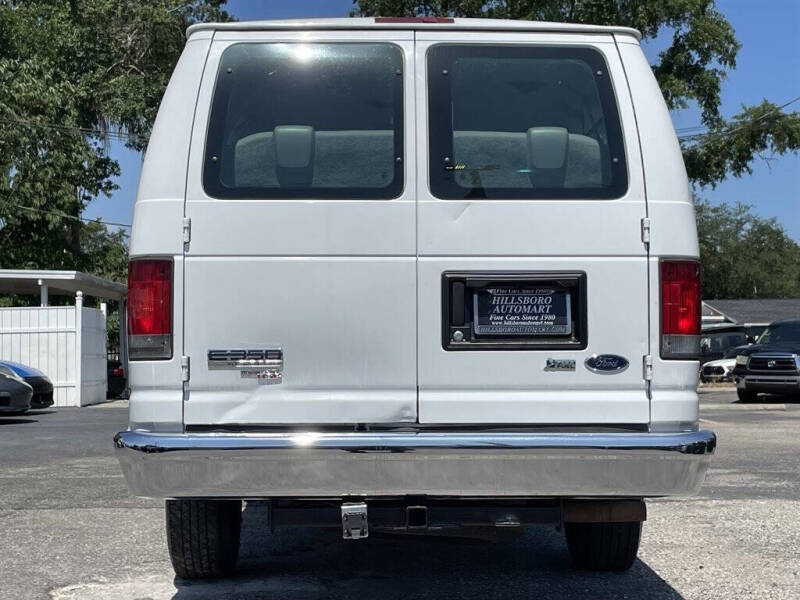 2009 Ford E-Series E-350 SD XLT