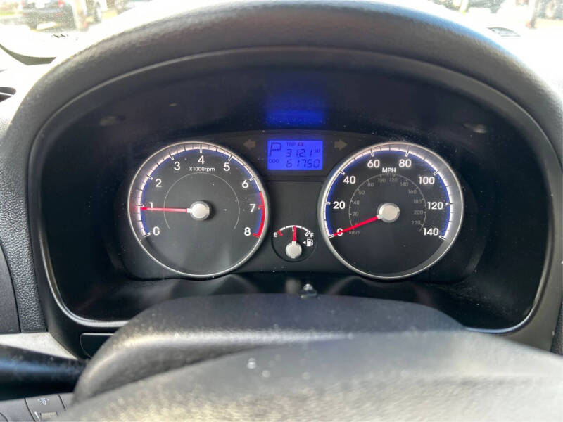 2011 Hyundai Accent GLS