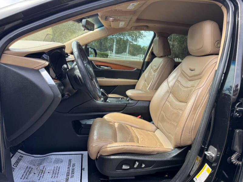 2017 Cadillac XT5 Platinum