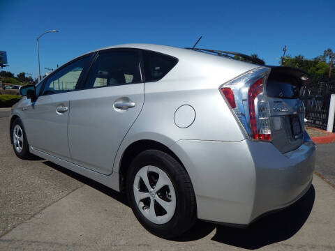 2014 Toyota Prius Three