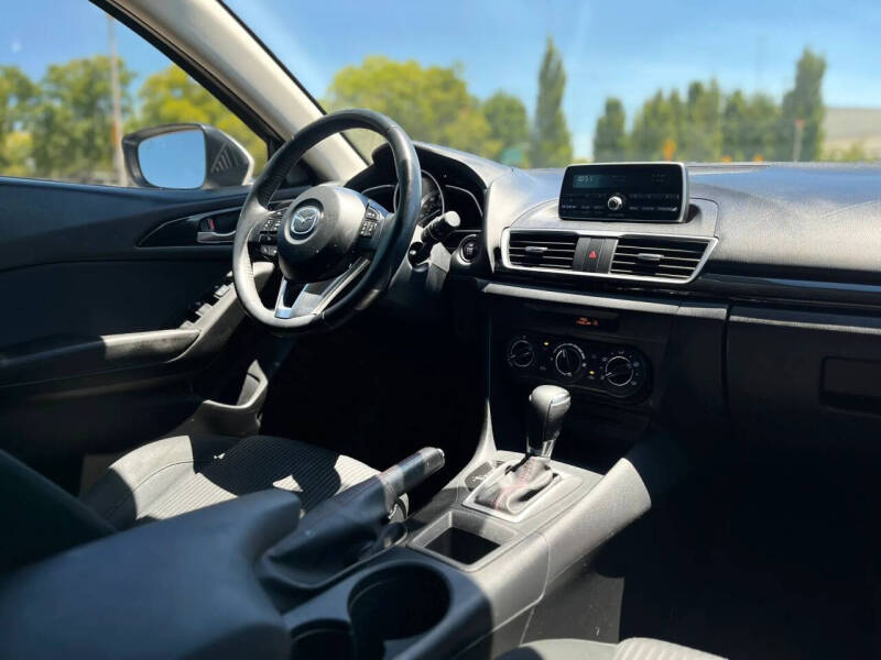 2014 Mazda MAZDA3 i Touring