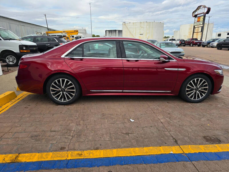 2019 Lincoln Continental Select