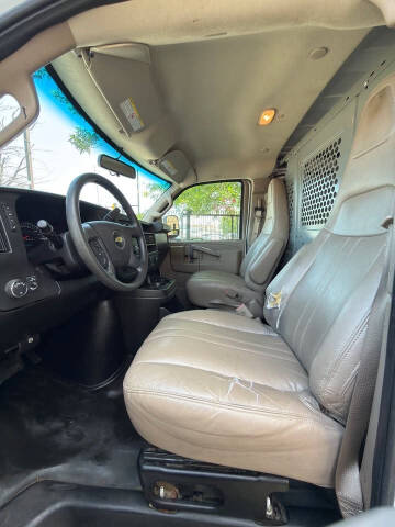 2017 Chevrolet Express 2500