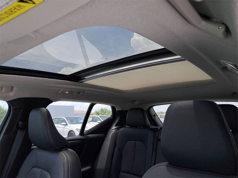 2026 Volvo XC40 B4 Core